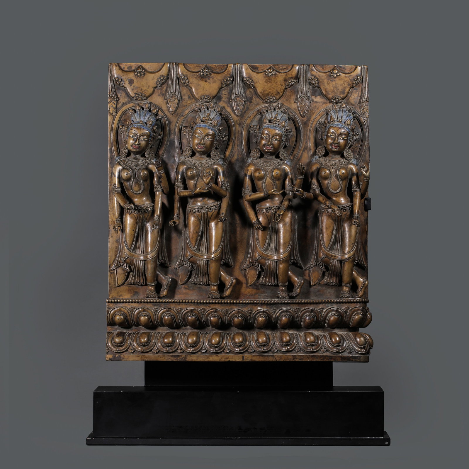 Chinese Ming Dynasty Alloy Copper Buddha Plate: H . 60 cm . L . 41 cm . Weight 23700 gram .