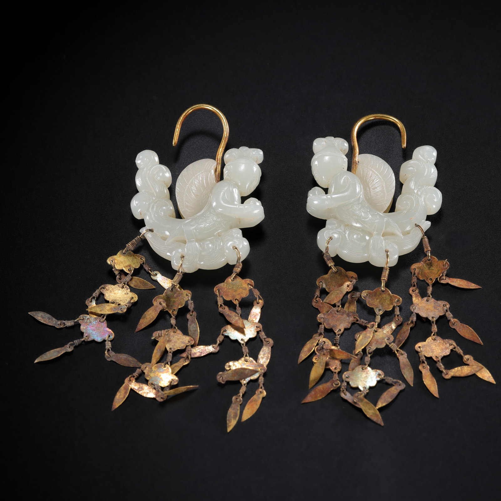 A pair of Chinese Liao Dynasty jade earrings (1 of 8)