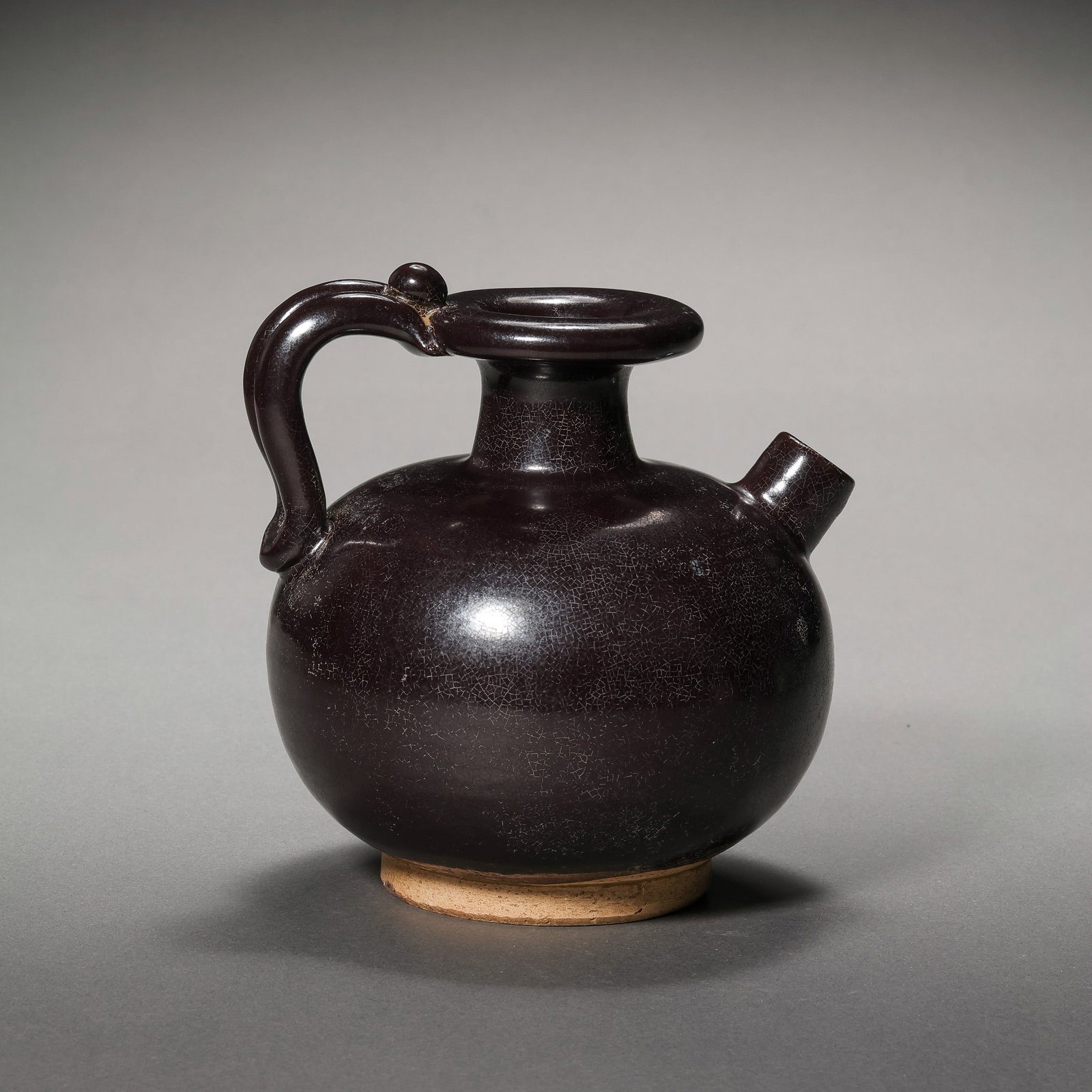 Black-glazed ewer from Gongxian kiln, Tang Dynasty, China (1 of 9)