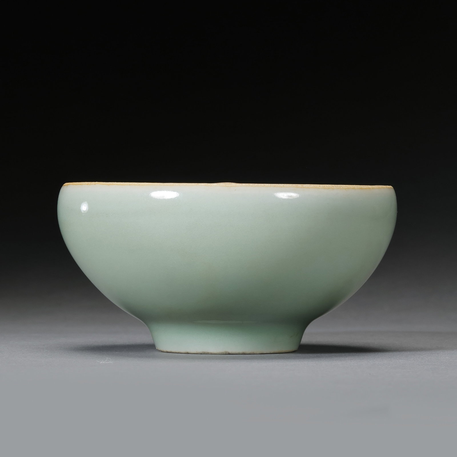 celadon cup from Longquan kiln in the Southern Song Dynasty, China: Diam. 8.9 cm. H. 4.5 cm.