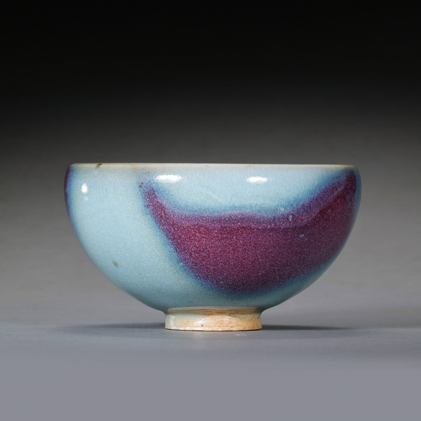 Northern Song Dynasty Jun ware sky-blue glazed red cup (1 of 8)