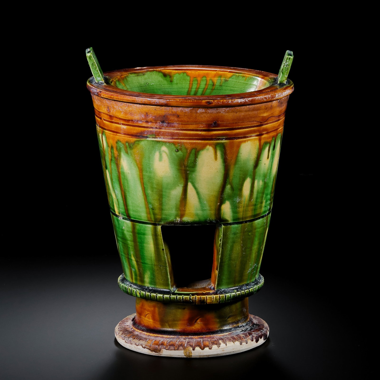 Chinese Tang Dynasty Tricolor Tea Set: H. 19 cm. W. 13 cm.
