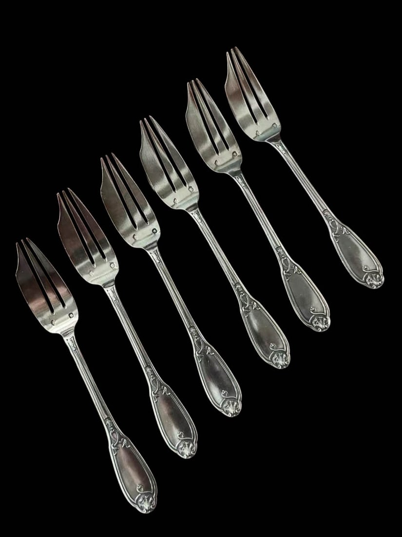 European Antique Silverware, French Louis Coignet, Rococo?style.: European Antique Silverware, French Louis Coignet, Rococo?style. Date: 1889?1893. Hallmarks: Minerva 950 First?Grade Silver Hallmark, complete maker’s marks. Specifications: Length 5.63?in; tine