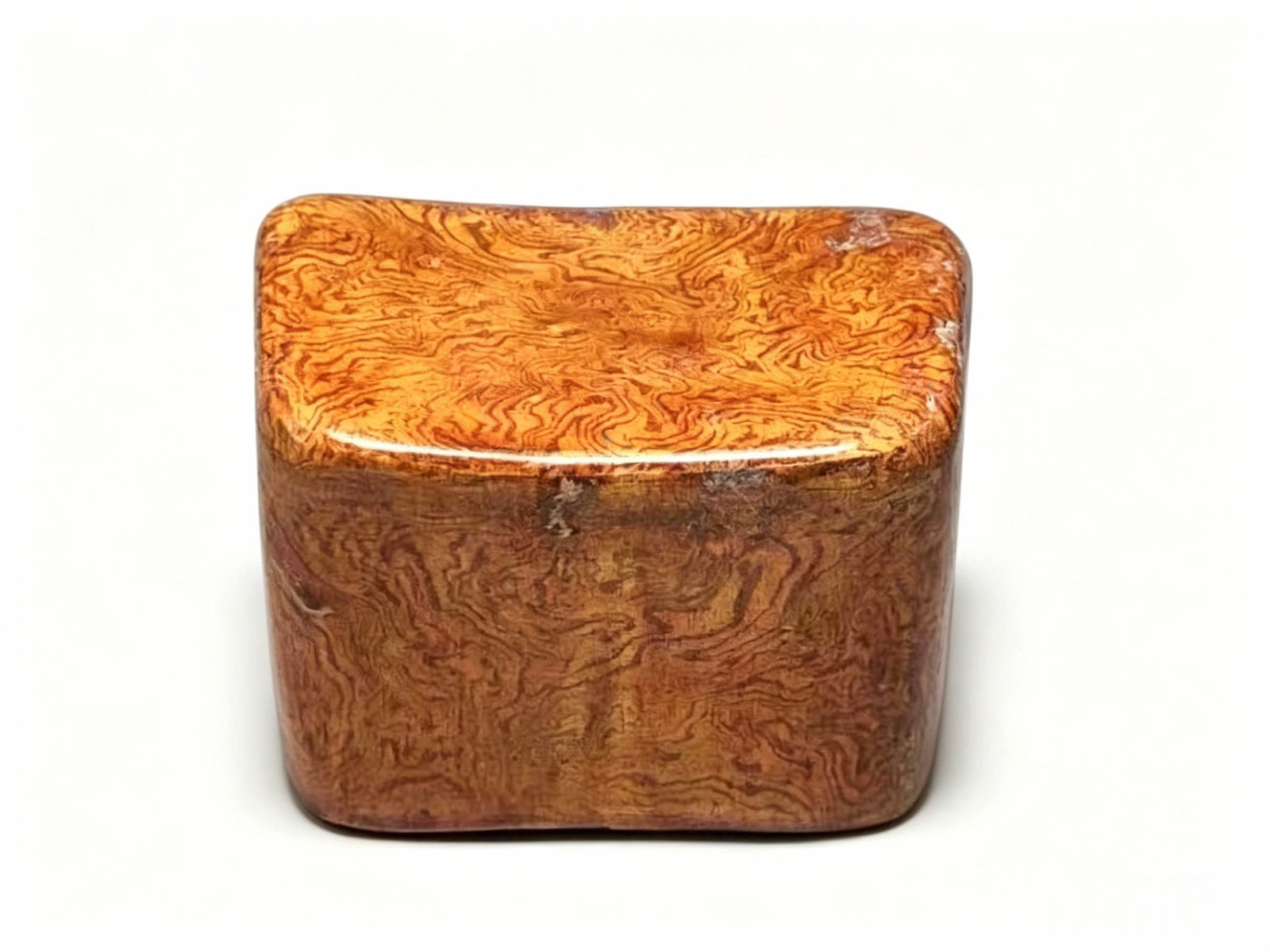 Tang Dynasty Gongxian Kiln Yellow Glaze Marbled Clay Square Pulse Pillow: This is a classic marbled clay porcelain pillow from the prosperous Tang Gongxian Kiln, an iconic famous kiln product from the Luoyang region of the Tang Dynasty, classified as high-grade scholarly