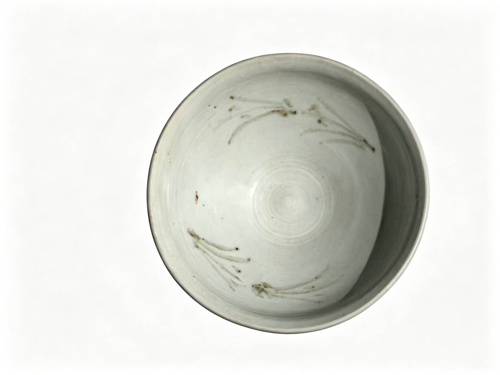 Song-Yuan Dynasty Bluish-White Porcelain Constrained-Rim Painted Tea Bowl: Song-Yuan Dynasty Bluish-White Porcelain Constrained-Rim Painted Tea BowlDimensions: Mouth Diameter approx. 11.5 cm (4.53 inches)Condition: Perfectly intact condition, free of damage, cracks, chips, g