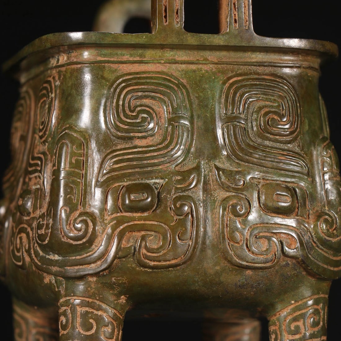 Bronze Rectangular Ding with Taotie?Mask Decoration - 4