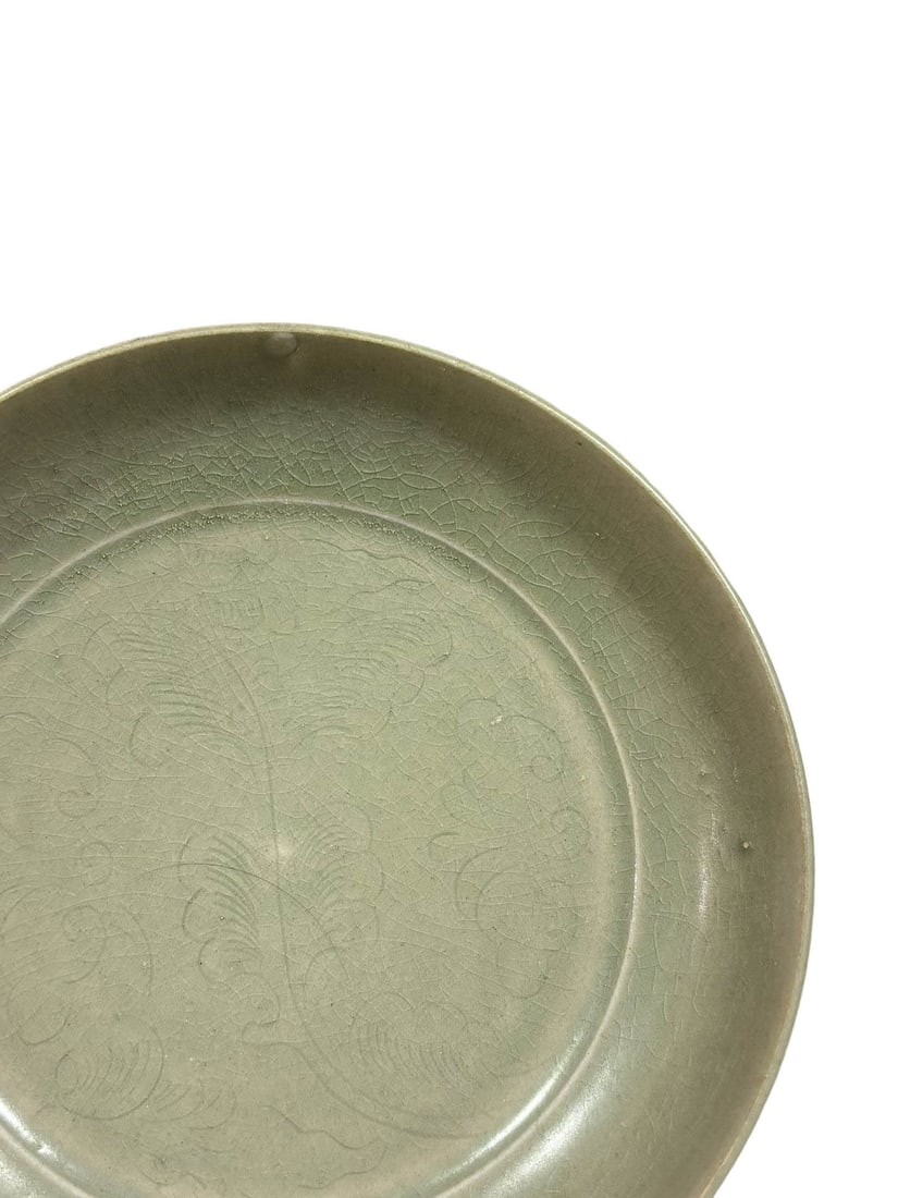 Celadon Incised?Decorated Shallow Dish - 3