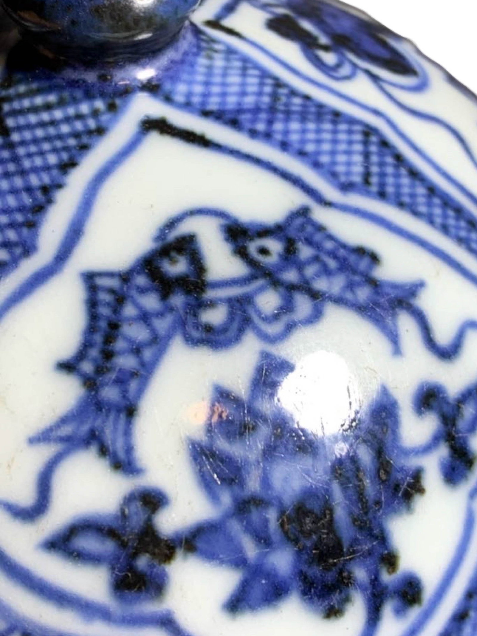 Blue and White High?Footed Covered Box - 4