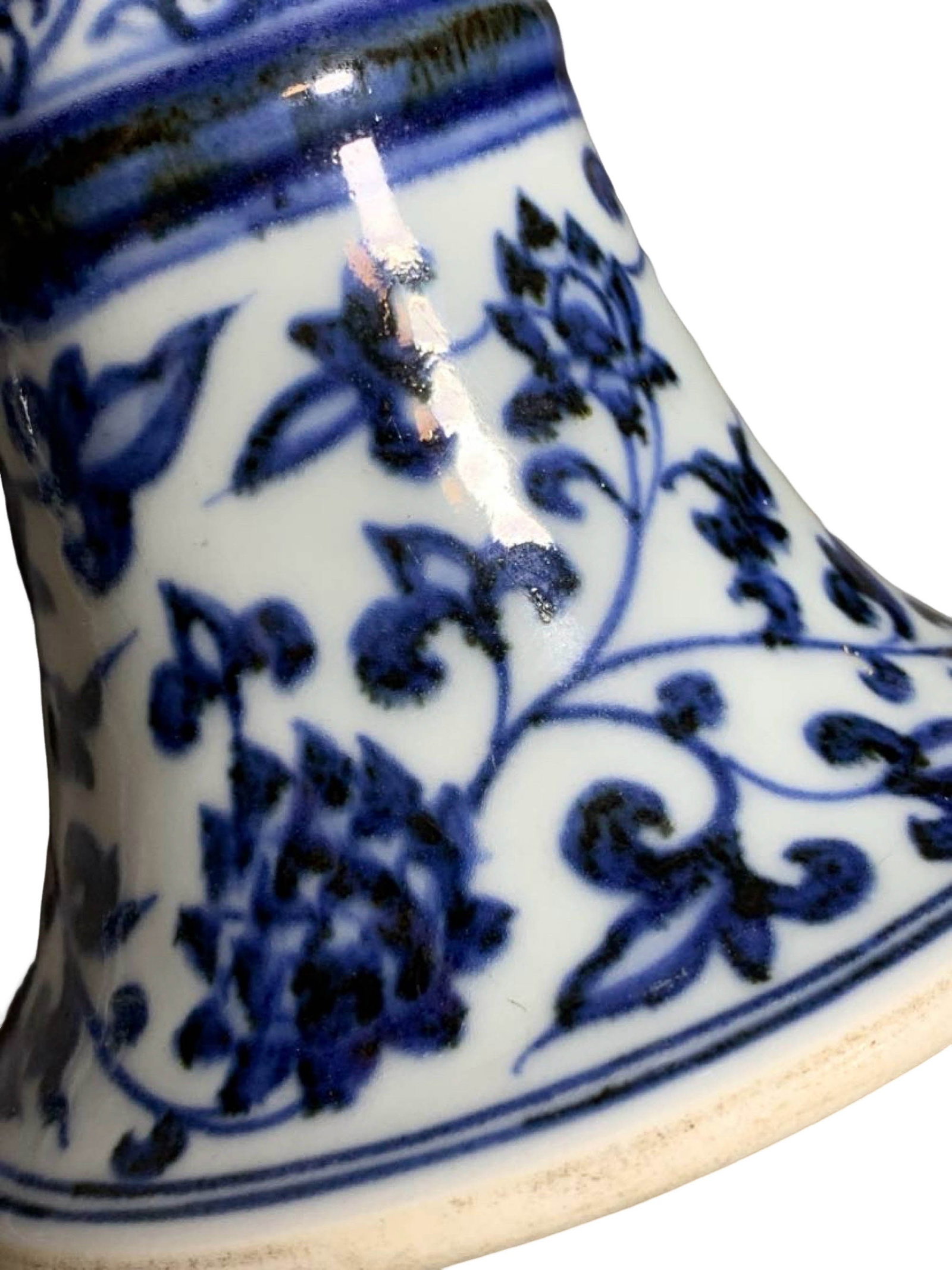 Blue and White High?Footed Covered Box - 6