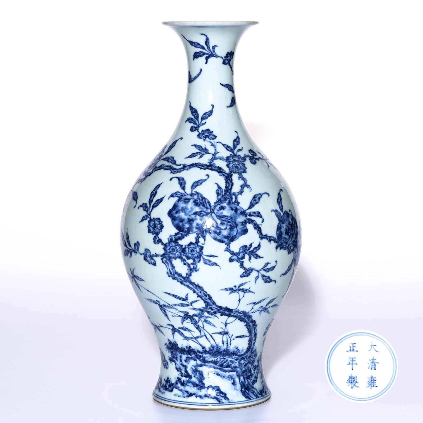 A BLUE AND WHITE PEACHES OLIVE-SHAPED VASE, YONGZHENG (1 of 9)