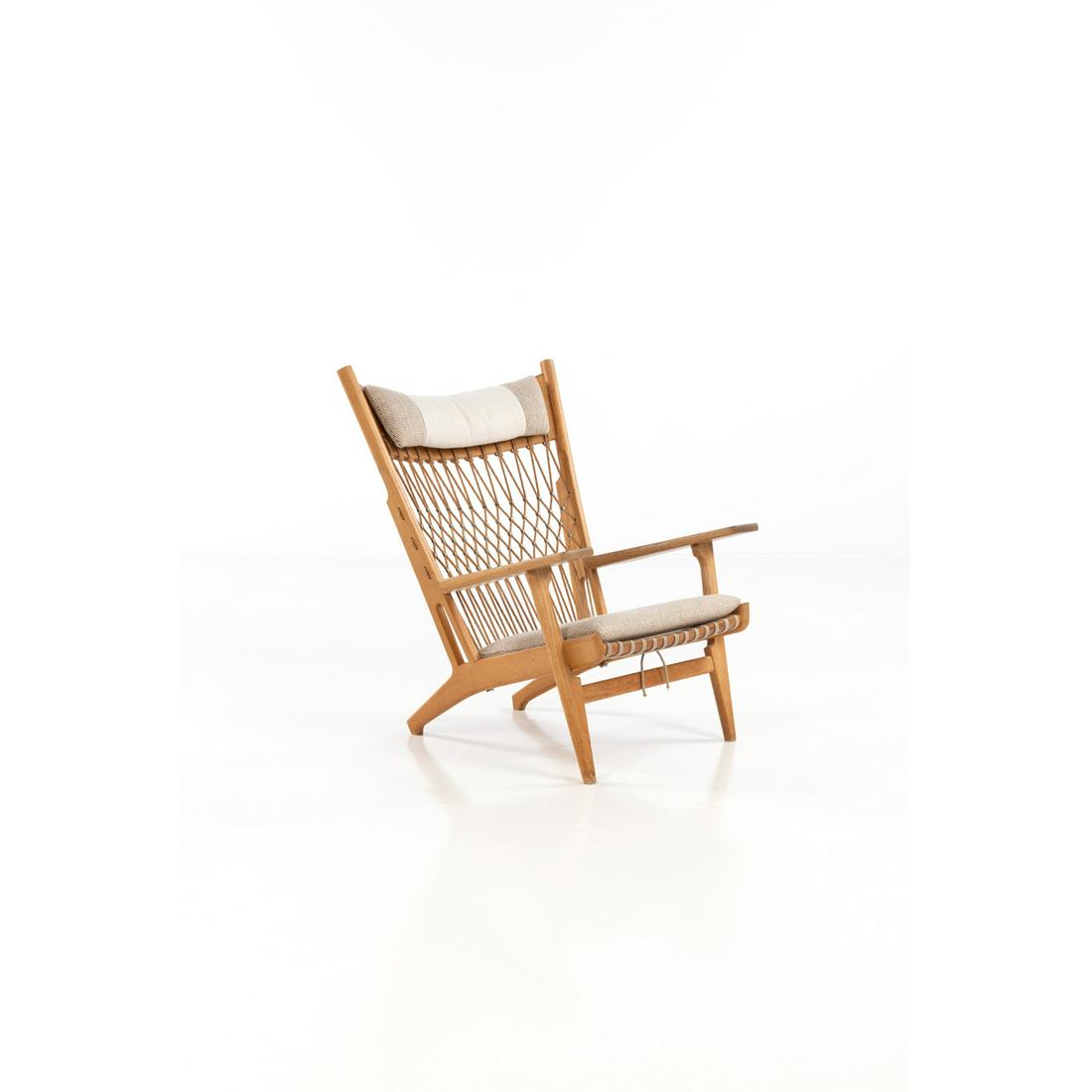 Hans J. Wegner (1914 2007) Model no. JH Hans J. Wegner JH 719 lounge chair
