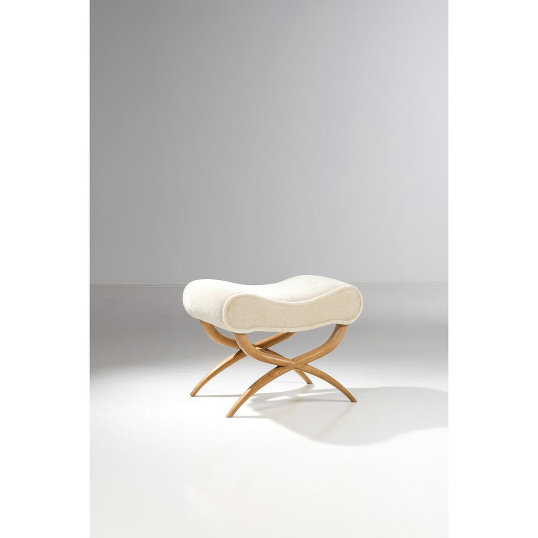 Jean Royère (1902-1981) Bench seat: Jean Royère (1902-1981) Bench seat Sycamore and mohair velvet Creation date: circa 1937 H 49×L 59×P 41 cm Bibliography: - Jean Royère, J. Lacoste & P. Seguin, Galerie Jacques Lacos