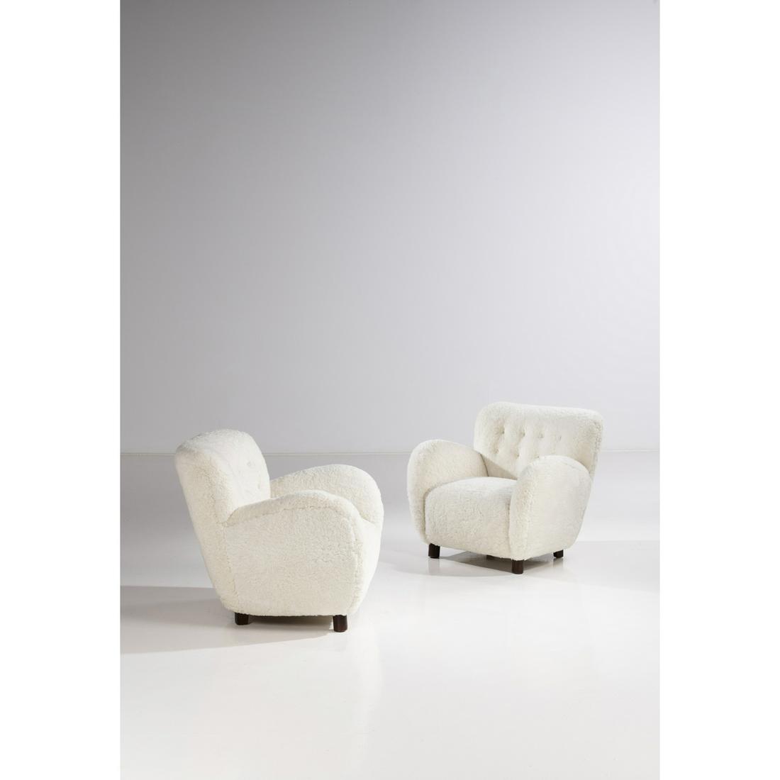 Flemming Lassen (1902-1984), attributed to Pair of: Flemming Lassen (1902-1984), attributed toPair of armchairsSheep's wool and woodEdited by Thorald MadsenCreation date: circa 1940H 76 x L 81 x P 76 cm