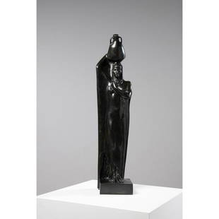 Mahmoud Mouktar (1891-1934, Egypte) Au bord du Nil: Mahmoud Mouktar (1891-1934, Egypte)Au bord du NilBronze à patine bruneSigné "MOUKTAR" sur la terrasseInscription du fondeur " Susse Frs Edts Paris"sur la terrasseCachet du fondeur "SUSSE