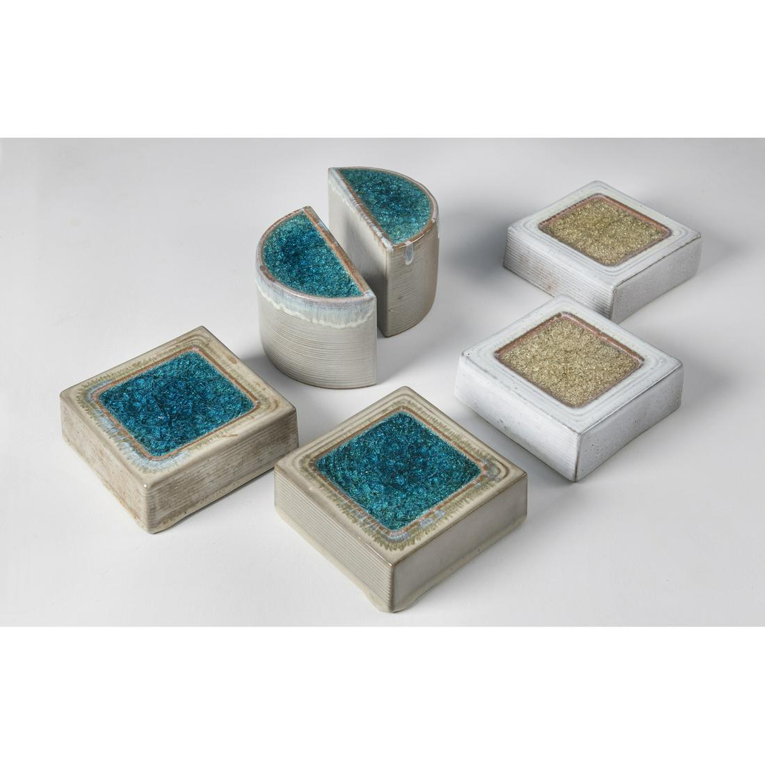 Lee Rosen (20th c.) for Design Technics (20th c.) Set: Lee Rosen (20th c.) for Design Technics (20th c.)Set of three pairs of bookendsGlazed ceramicManufacturer's mark on one pairCreation date: circa 1950H 5 × L 14,5 cm (largest)