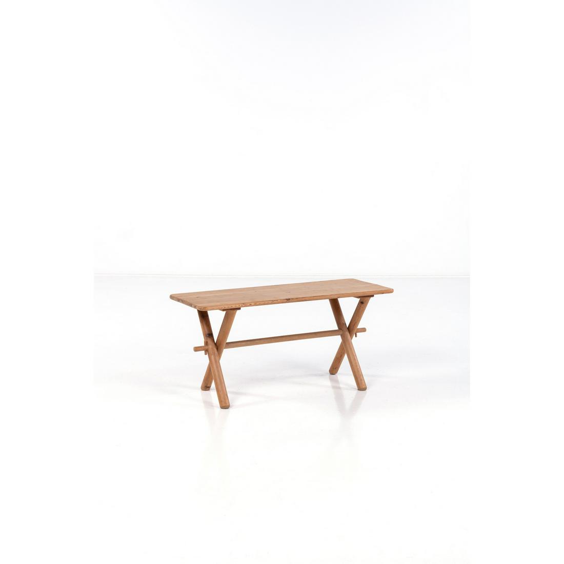 Peder Moos (1906-1991) Coffee table: Peder Moos (1906-1991)Coffee tablePine woodModel created in 1944H 46 × L 100 × P 36 cm