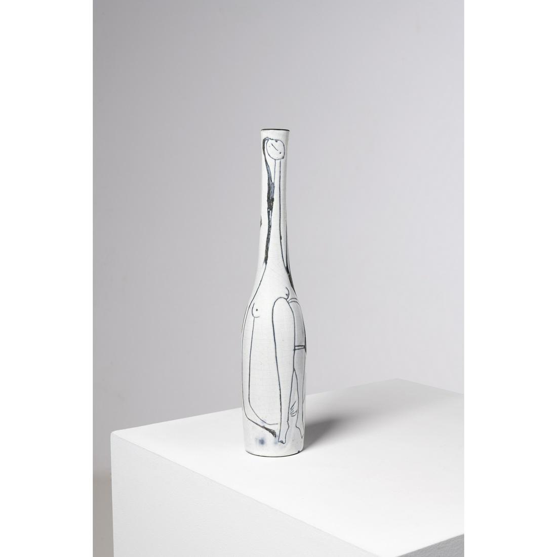 Jacques Innocenti (1926-1958) Stem vase: Jacques Innocenti (1926-1958)Stem vaseGlazed ceramicHandwritten signature 'INNOCENTI VALLAURIS' on the reverseModel created circa 1950H 45 × Ø 7,5cm