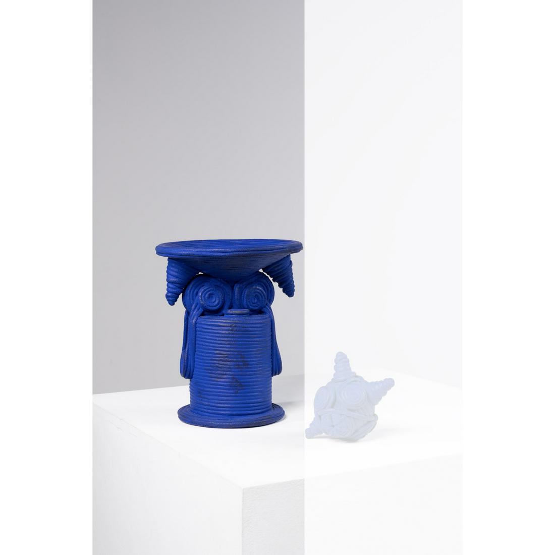 Christian Astuguevieille (born in 1946) Offering dish: Christian Astuguevieille (born in 1946) Offering dishUnique pieceUltramarine cotton rope Creation date: 1989H 25 x 21 cm