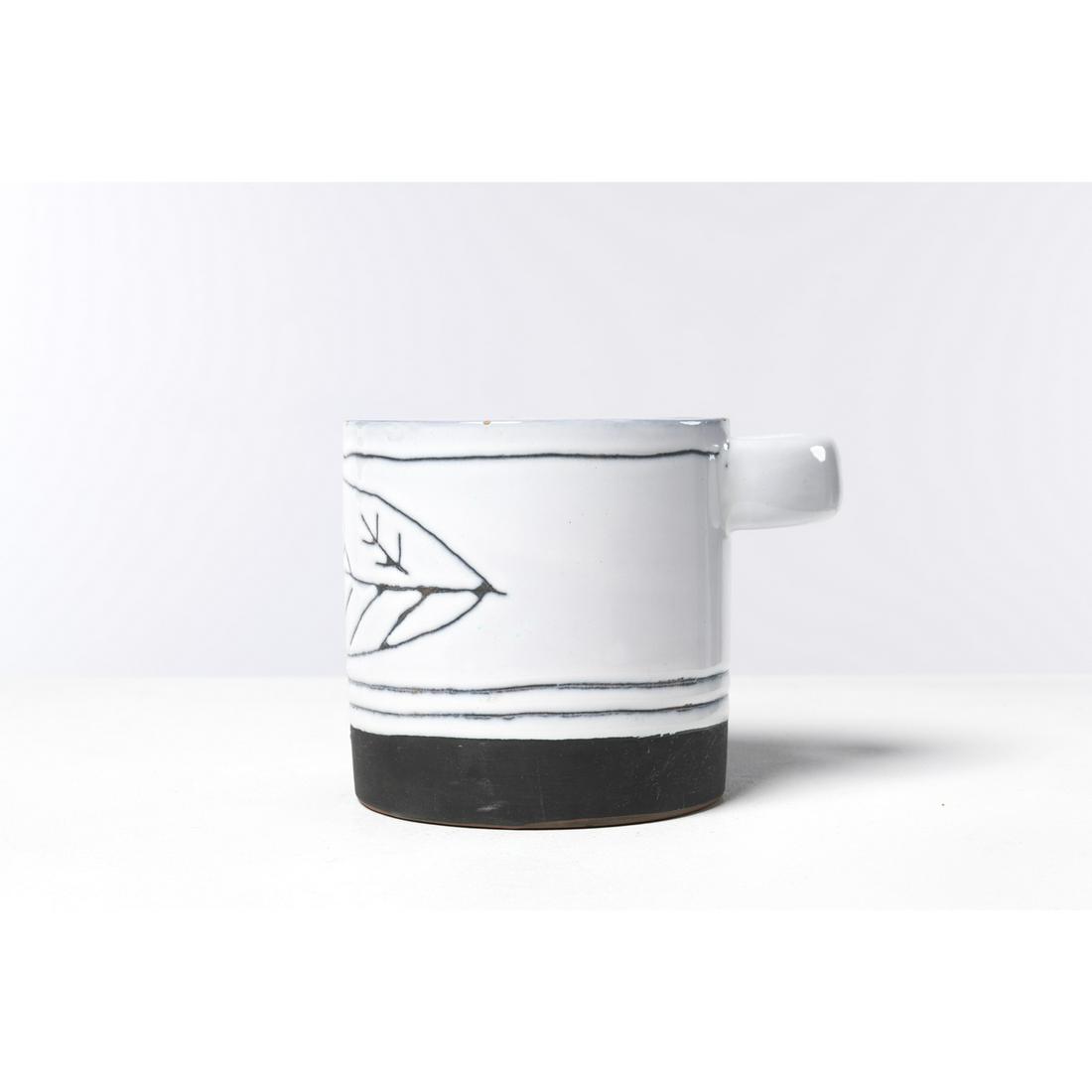 Jacques Innocenti (1926-1958) Jar with handle: Jacques Innocenti (1926-1958)Jar with handleGlazed ceramicCirca 1950Signed VJI beneath the base H: 11,5 - W: 16,5 cm