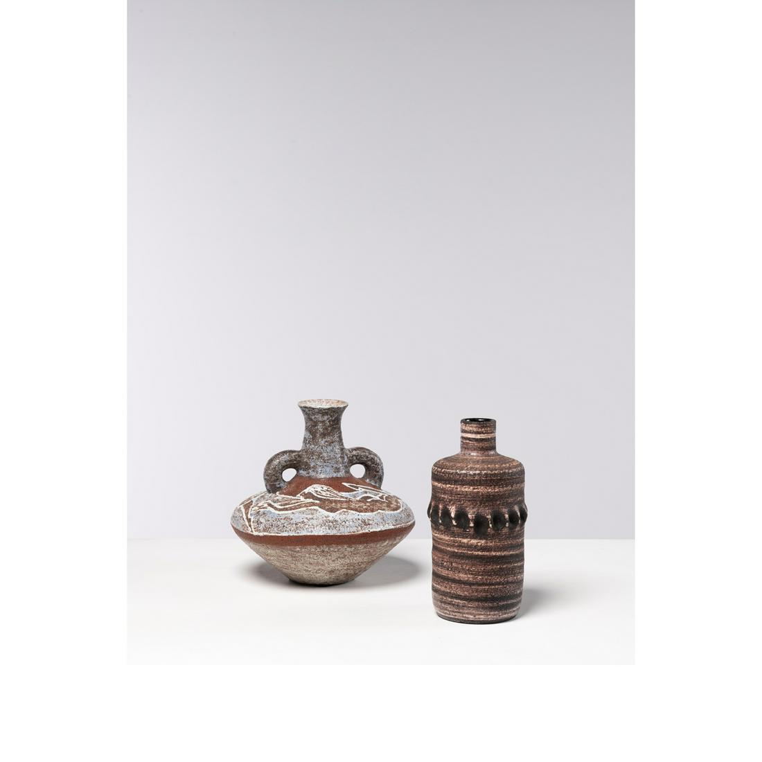 Accolay Two vases: AccolayTwo vasesSandstoneVaseH 26 x 13,5 cmVase H 27 x 27 cmBoth signed 'Accolay' under the base, pictogram of the workshopModels created around 1970Provenance : Private collection, Bordeaux