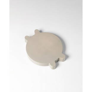 François Bauchet (born in 1948) Centerpiece: François Bauchet (born in 1948)CenterpieceGlazed faienceEdited by Ligne RosetArtist’s signatureH 7 × L 46,5 × W 38,5 cm
