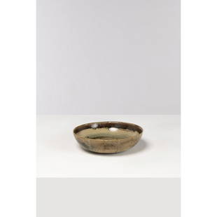 Axel Salto (1889-1961) Model 20722: Axel Salto (1889-1961)Model 20722BowlGlazed stonewareEdited by Royal CopenhagenIncised signature, ‘SALTO’ and manufacturer’s stampModel created in 1944H 8 × Ø 29,5 cmBiblio