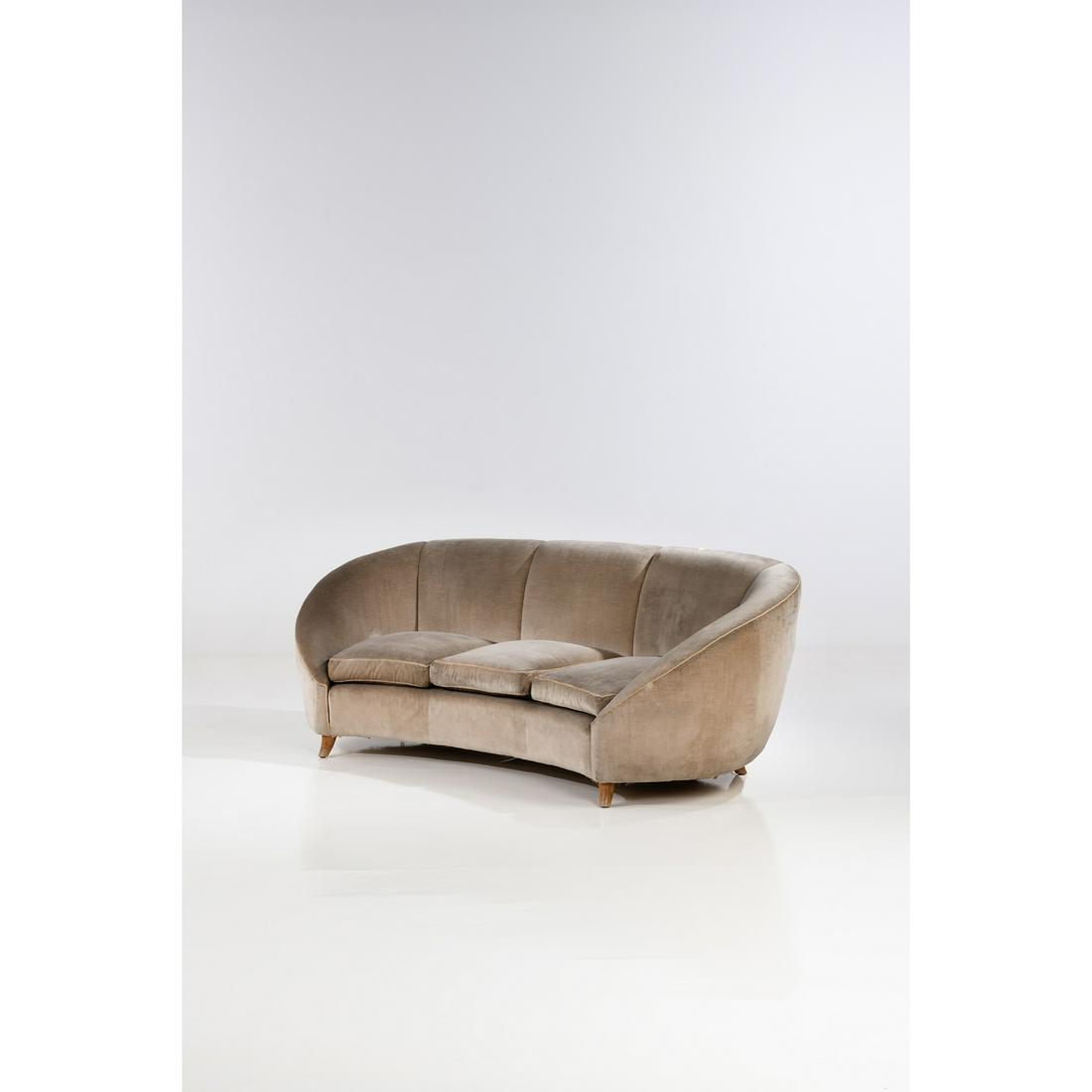 Renato Angeli, Carlo De Carli and Luigi Claudio Olivieri (20th c.) Sofa: Renato Angeli, Carlo De Carli and Luigi Claudio Olivieri (20th c.)SofaWalnut and fabricModel created in the 1940sH 84 Ã— L 228 Ã— W 95 cm