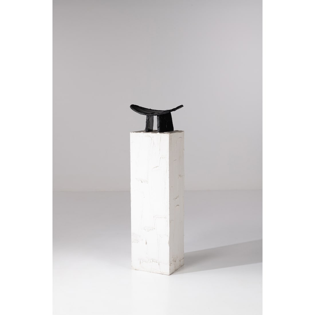 Bertrand Lavier (born in 1949) Shoggi, 1989: Bertrand Lavier (born in 1949)Shoggi, 1989Acrylic on stool and wood plinth140 x 35 x 30 cmProvenance: - Hans Mayer Gallery, Düsseldorf- Dotation Lefebvre-Vornic collection