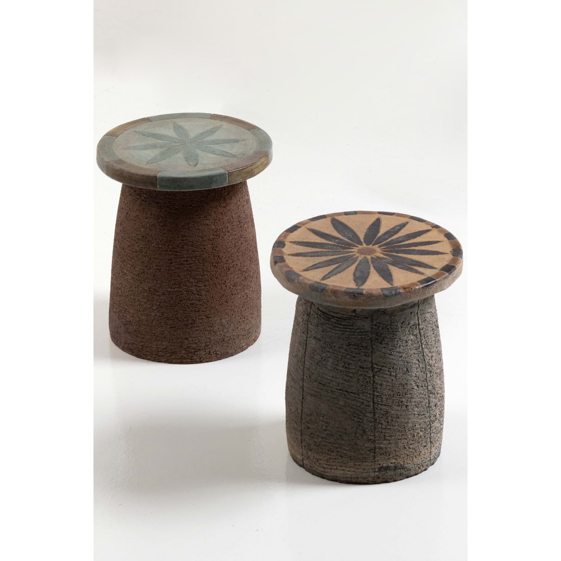 Stan Bitters (born in 1936) Set of two stools - Unique piece: Stan Bitters (born in 1936)Set of two stools - Unique pieceGlazed ceramicModel created in the 1960sH 36 × Ø 30,5 cmH 35 × Ø 30,5 cm