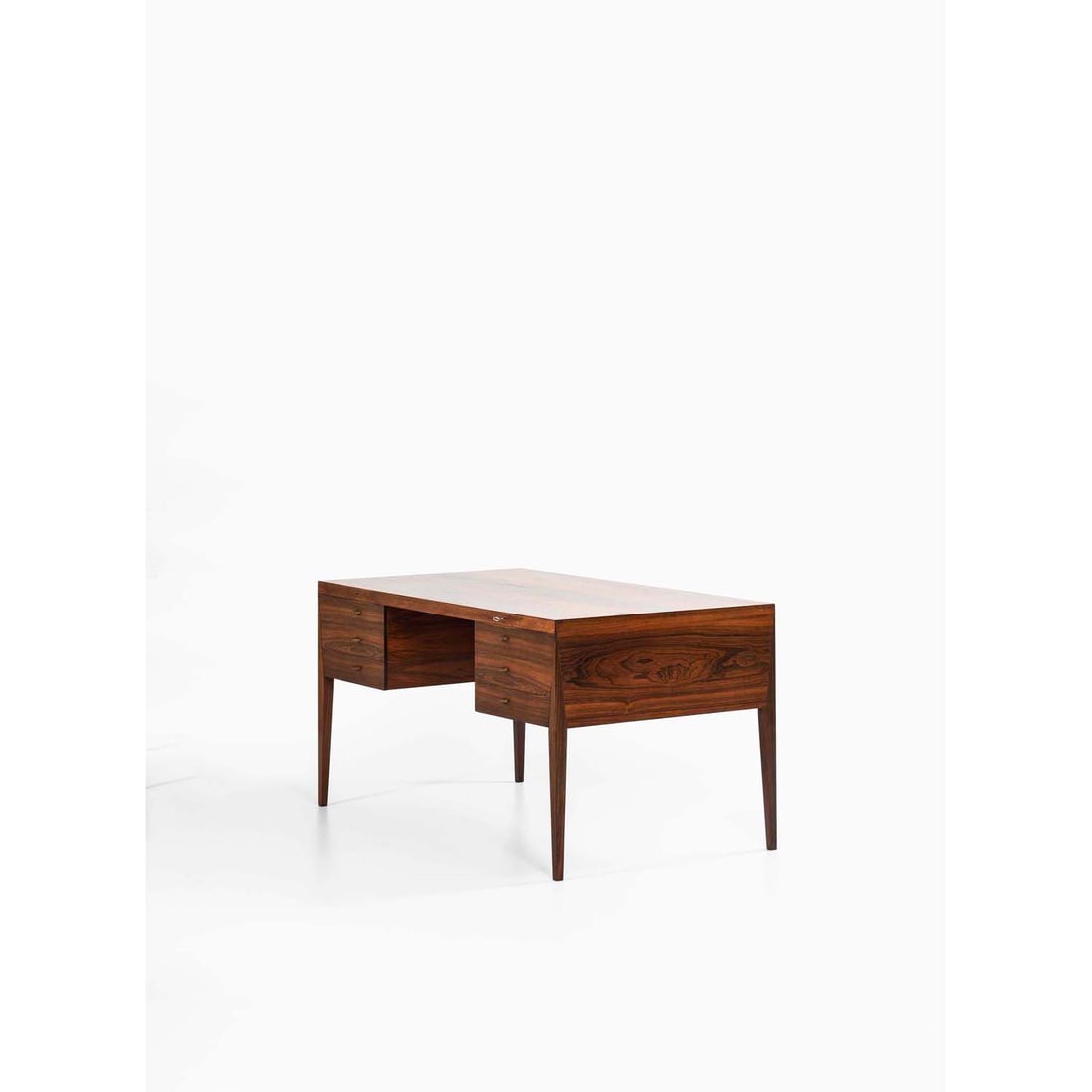 Severin Hansen (1887-1964) Desk Wood and brass Edited by Haslev Møbelsnedkeri Model created in the: Severin Hansen (1887-1964)DeskWood and brassEdited by Haslev MøbelsnedkeriModel created in the 1950H 73,5 × L 140 × W 80 cm