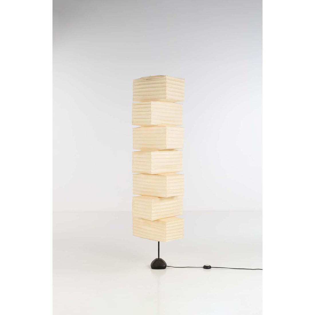 Isamu Noguchi (1904-1988) Akari series - Models BB3-36N (1 of 1)