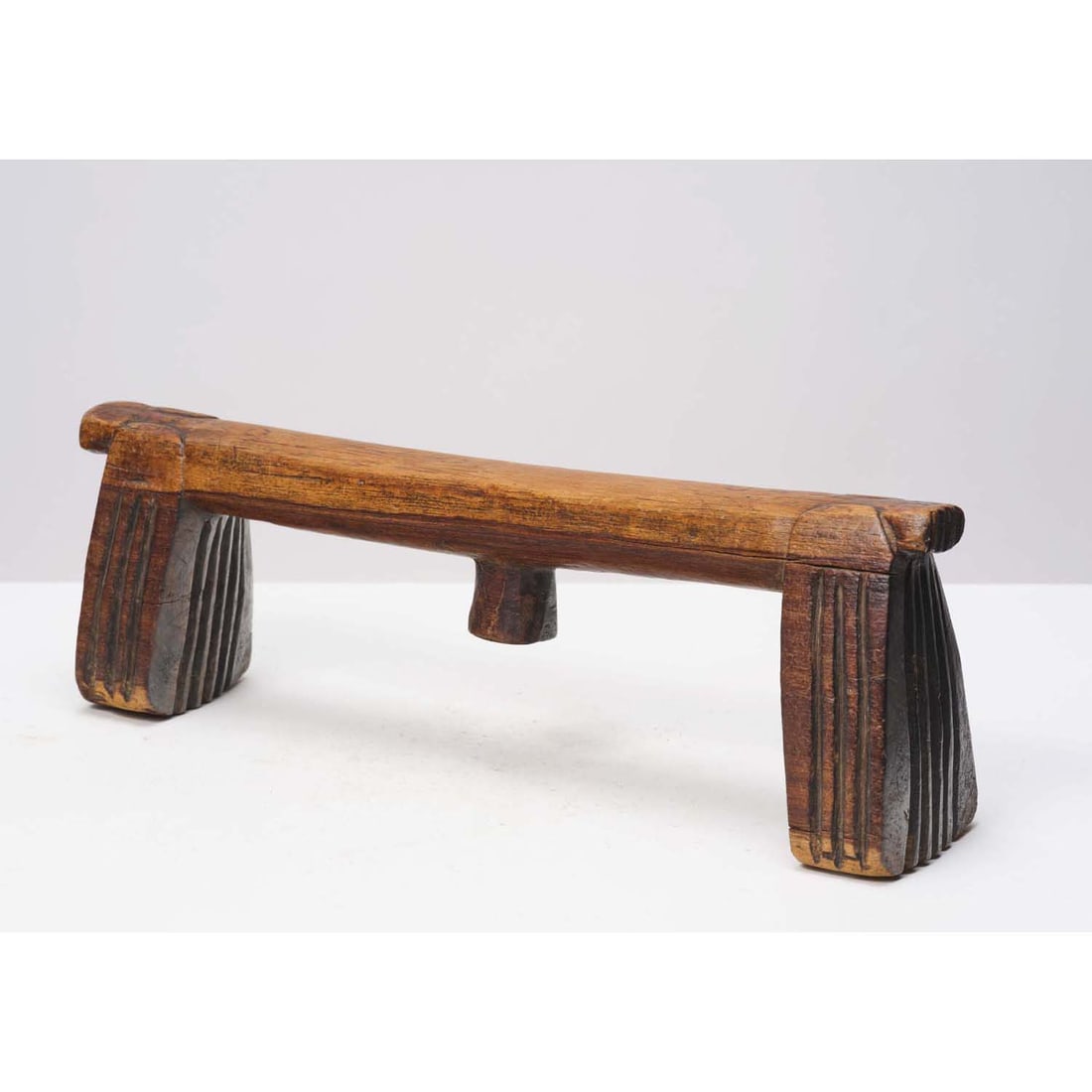 Zulu neck support South Africa Wood Late 19th - Early 20th century H: 16 cm ; L: 47 (1 of 1)