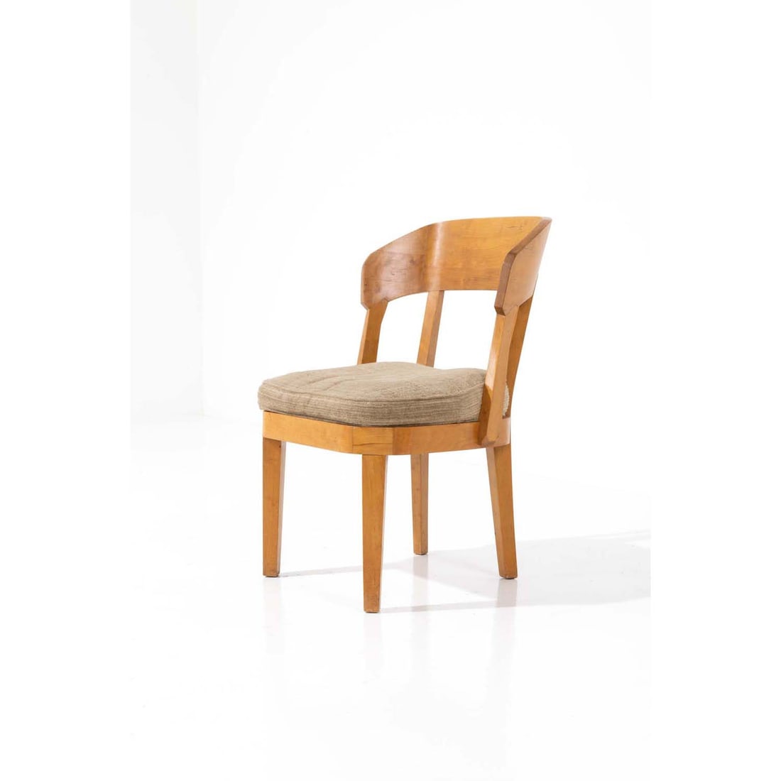 Felix Kayser (1892-1980) K1250 child's chair: Felix Kayser (1892-1980)K1250 child's chairWood and fabricEdited by Schiller MöbelModel created circa 1940H 73 × L 44 × W 40 cmBibliography: Dornach Design: Möbelkunst 1911 bis 201