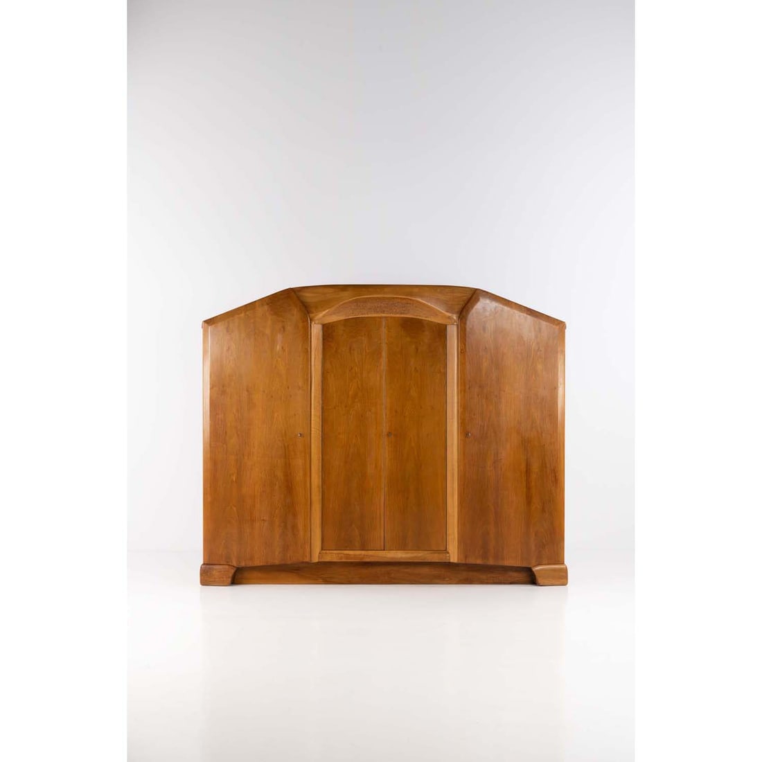 Dornach school (20th c.) Wardrobe: Dornach school (20th c.)WardrobeWoodModel created circa 1940H 195 × L 240 × W 62 cmBibliography: Dornach Design: Möbelkunst 1911 bis 2011, R. J. Fäth, Futurum, 2011, this model ill