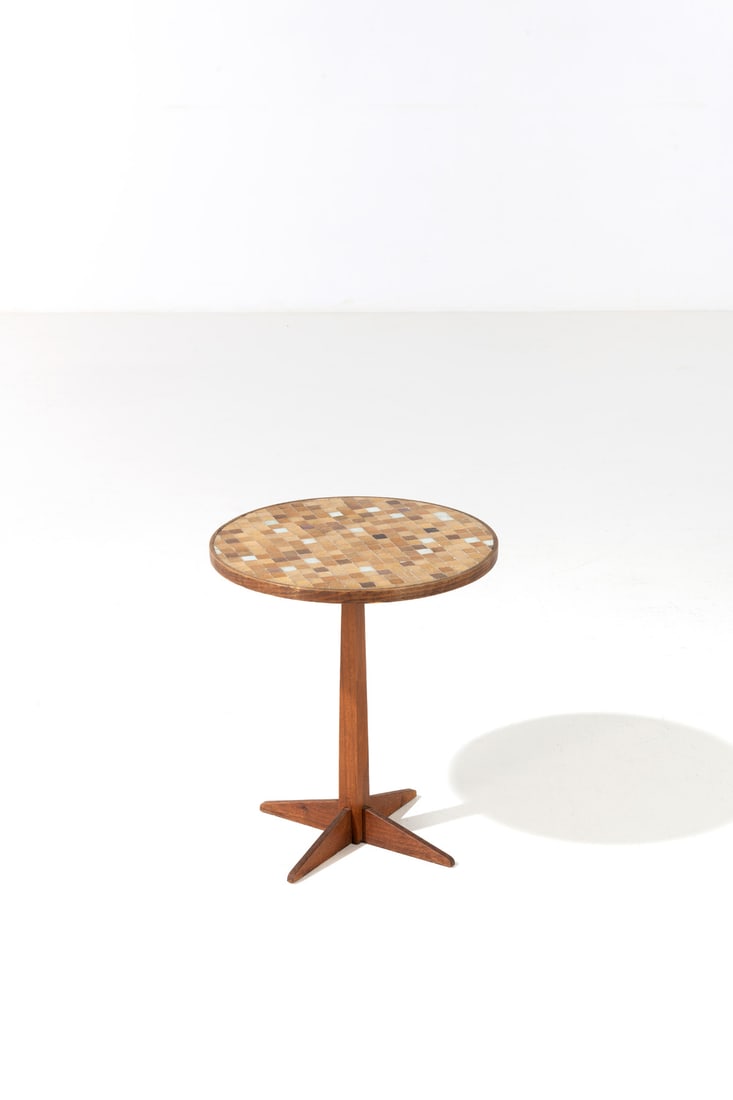 Jane & Gordon Martz (XXe) Side table: Jane & Gordon Martz (XXe)Side tableCeramic and walnutModel created circa 1960H 49 × Ø 42,5 cm