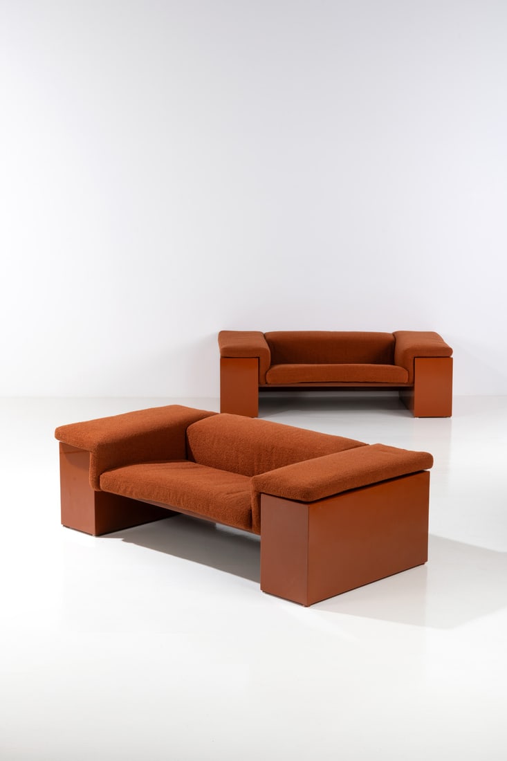 Cini Boeri (1924-2020) Pair of 'Brigadier' sofas Structure in lacquered wood and cushions covered in (1 of 1)