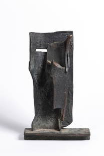 ANDRE WILLEQUET (1921-1998) Le Prophète, 1995: ANDRE WILLEQUET (1921-1998)Le Prophète, 1995Bronze à patine foncéeMonogrammé et daté sur la baseBrons met donkere patinaGemonogrammeerd en gedateerd op de basis32 x 19,5 x 6,5