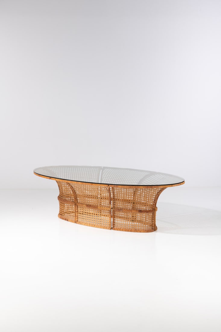Marzio Cecchi (1940-1990) Table de salle à manger: Marzio Cecchi (1940-1990)Table de salle à mangerRotin et verreÉdition MostModèle créé vers 1970H 74 × L 252 × P 142 cm