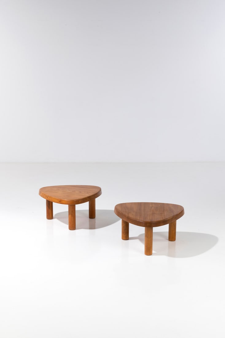 Pierre Chapo (1927-1987) Paire de tables basses - Modèle T23: Pierre Chapo (1927-1987)Paire de tables basses - Modèle T23OrmeModèle créé vers 1960H 33 × L 68 × P 65 cm