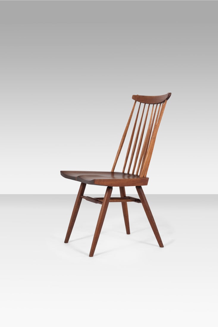 George Nakashima (1905-1990) Chaise - Modèle 'New chair': George Nakashima (1905-1990)Chaise - Modèle 'New chair'Commande spécialeNoyerModèle créé vers 1965H 91 ×L 41 ×P 43cmCommande spéciale pour Mrs. Glenn Bernard, D