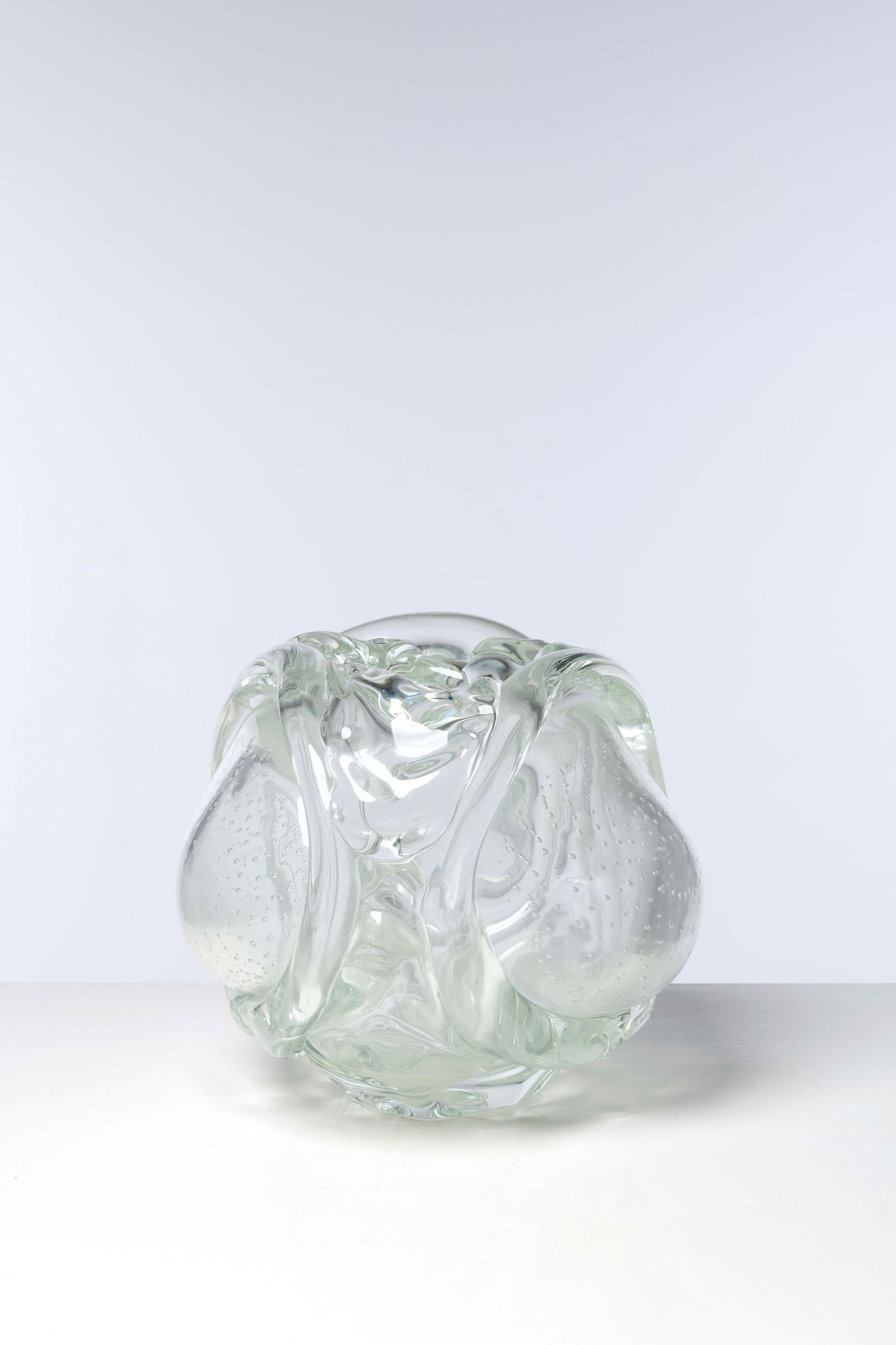 ƒ Ritsue Mishima (born 1962) Sculpture - 'Dea' model: ƒ Ritsue Mishima (born 1962)Sculpture - 'Dea' modelUnique pieceBlown glassSigned 'Mishima', dated '2012' and artist's pictogram beneathModel created in 2012H 35 × Ø 38 cm