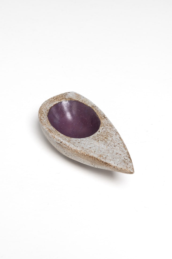 André Borderie (1923-1998) Dish: André Borderie (1923-1998)DishGlazed ceramicArtist's monogram incised on the undersideModel created circa 1960H 3,5 × L 15,5 × W 7 cm