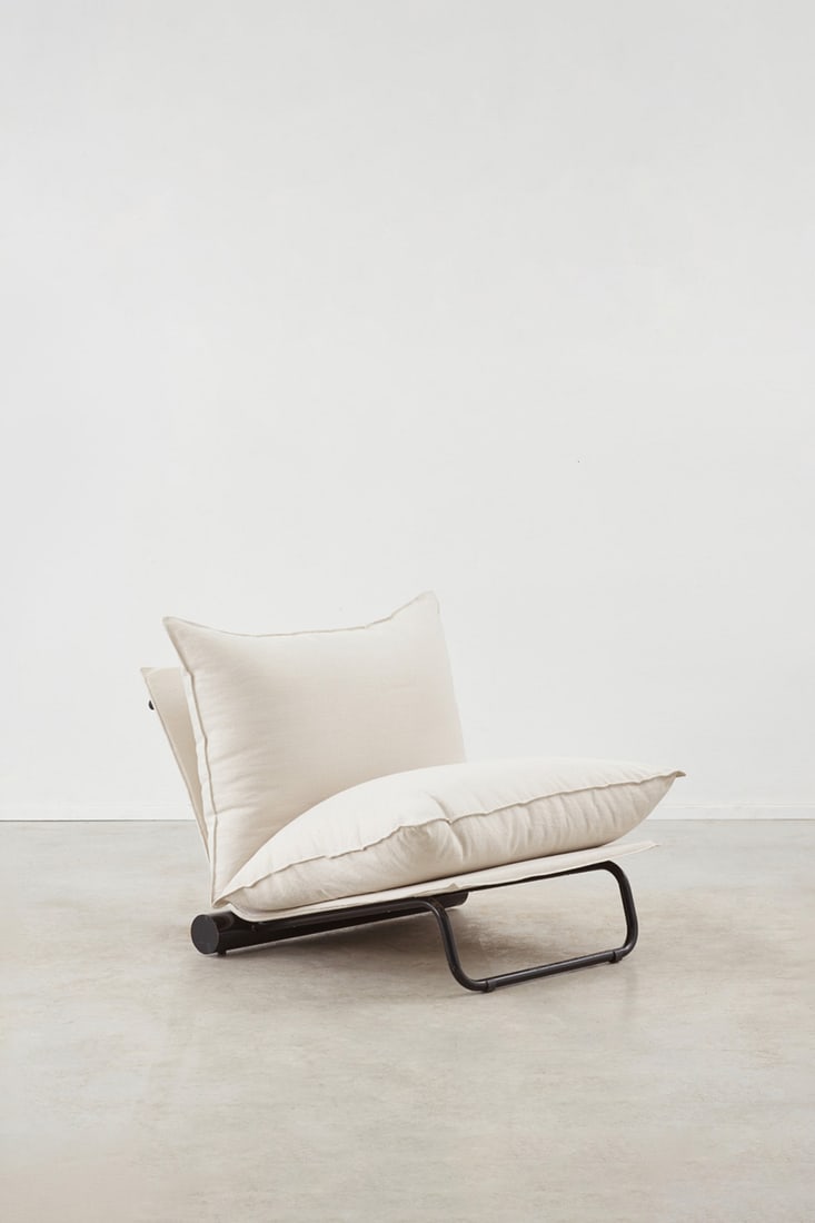 Paolo Orlandini (b. 1941) & Roberto Lucci (b. 1942) 'Le Farfalle' chair Metal and fabric Edition: Paolo Orlandini (b. 1941)& Roberto Lucci (b. 1942)'Le Farfalle' chairMetal and fabricEdition Elam, ItalyModel created circa 1970H 65 × W 78 × D 90 cm