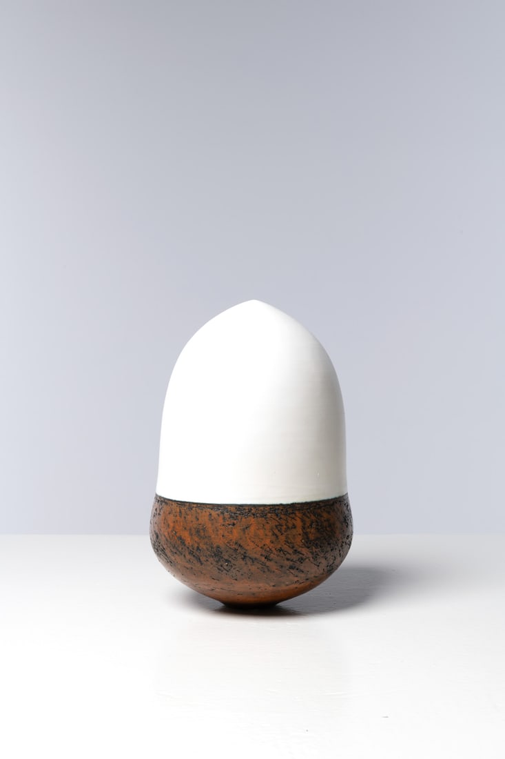 Kristin McKirdy (born 1958) Sculpture - Untitled Unique piece Ceramic Model created in 2006 H 28: Kristin McKirdy (born 1958)Sculpture - UntitledUnique pieceCeramicModel created in 2006H 28 × Ø 18 cm