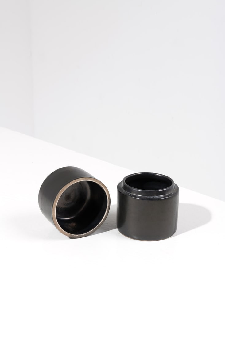 Pol Chambost (1906-1983) Box: Pol Chambost (1906-1983)BoxGlazed ceramicIncised signature 'Poterie Pol Chambost France' on the undersideModel created circa 1950H 12,5 × Ø 9cm