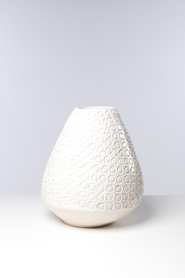 Shio Kusaka (born in 1972) Vase (carved 38): Shio Kusaka (born in 1972) Vase (carved 38), 2013 STonewareH 42 x D 37cm Exhibition: Shio Kusaka, Anton kern Gallery, New York, NY (23 May - 22 June, 2013)