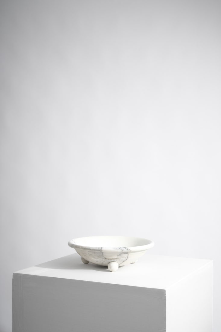 Sergio Asti (1926-2021) Fruit bowl: Sergio Asti (1926-2021)Fruit bowlPrototypeCarrara marbleUp & Up editionModel created in 1974H 10 x D 34 cm Bibliography: E. Trincherini and D. Turrini, 'Creativa produzione, La Toscana e il design ita