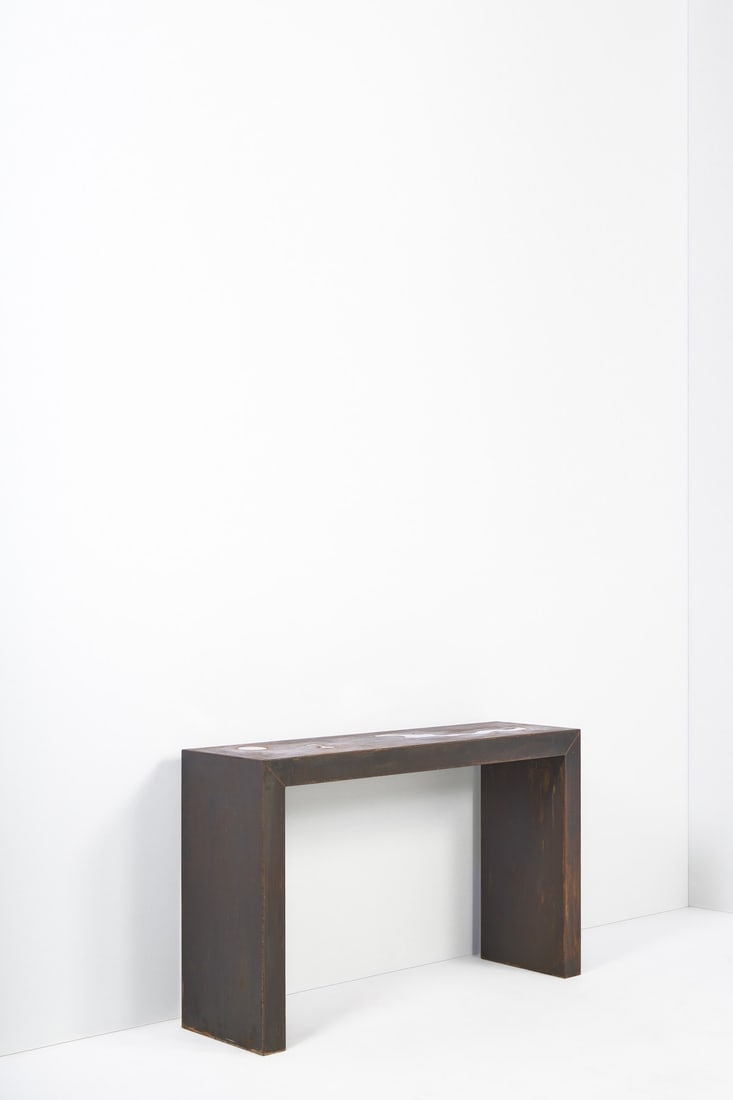 Andrea Salvetti (1967-2017) Console table - ‘Inclusioni’ model: Andrea Salvetti (1967-2017)Console table - ‘Inclusioni’ modelCorten steel, mirror-polished stainless steelModel created in 2016H 90×W 150×D 42 cm