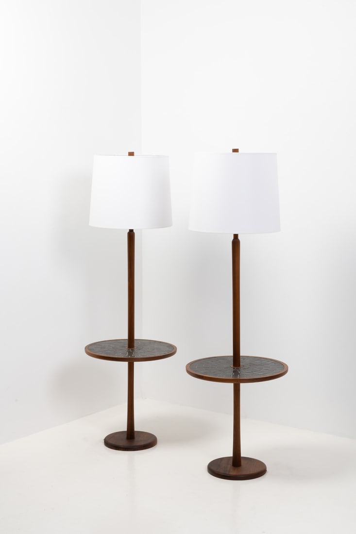 x Jane & Gordon Martz (20th c.) Pair of table lamps: x Jane & Gordon Martz (20th c.) Pair of table lampsCeramic, walnut, brass and textileMarshall Studios editionModel created in the 1960sH 154 x Ø 49 cm