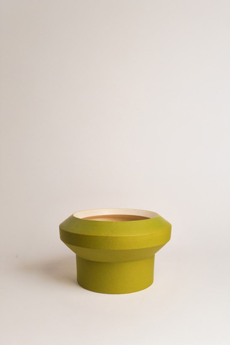 xx Arik Levy (born 1963) Bowl No: xx Arik Levy (born 1963)BowlNo. 60/199Series 'Tribe'Glazed ceramicBitossi edition limited to 199 copiesSilkscreened 'AL' and numbered '60/199'Model created in 2007H 20.5×Ø 32 cm